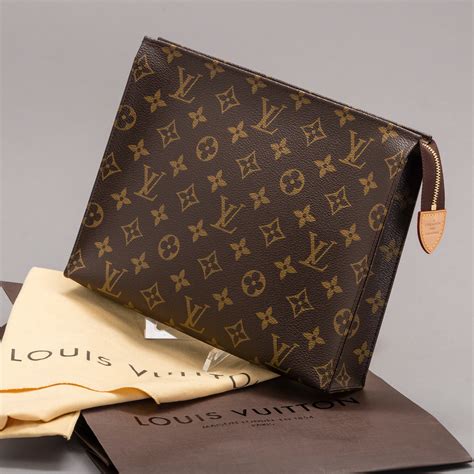 louis vuitton toiletry pouch 26 for sale|Louis Vuitton monogram toiletry pouch 26.